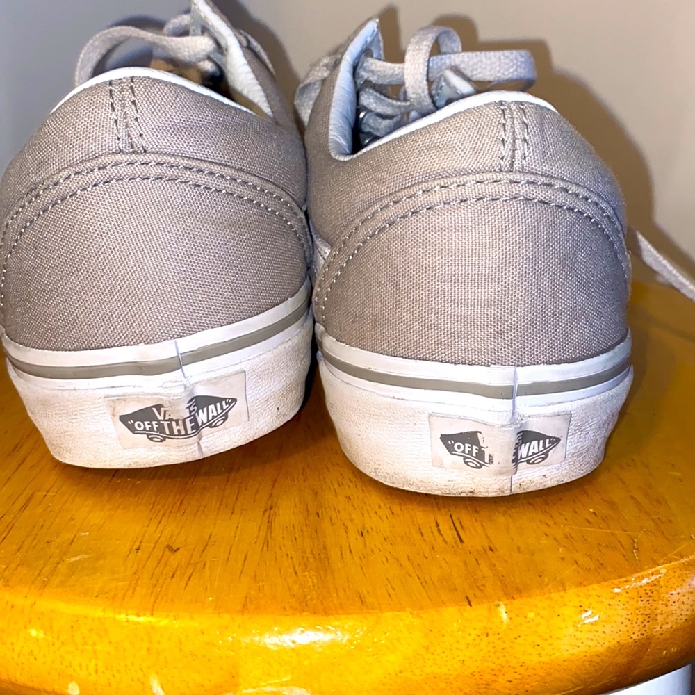 Vans - Picture 2 of 5